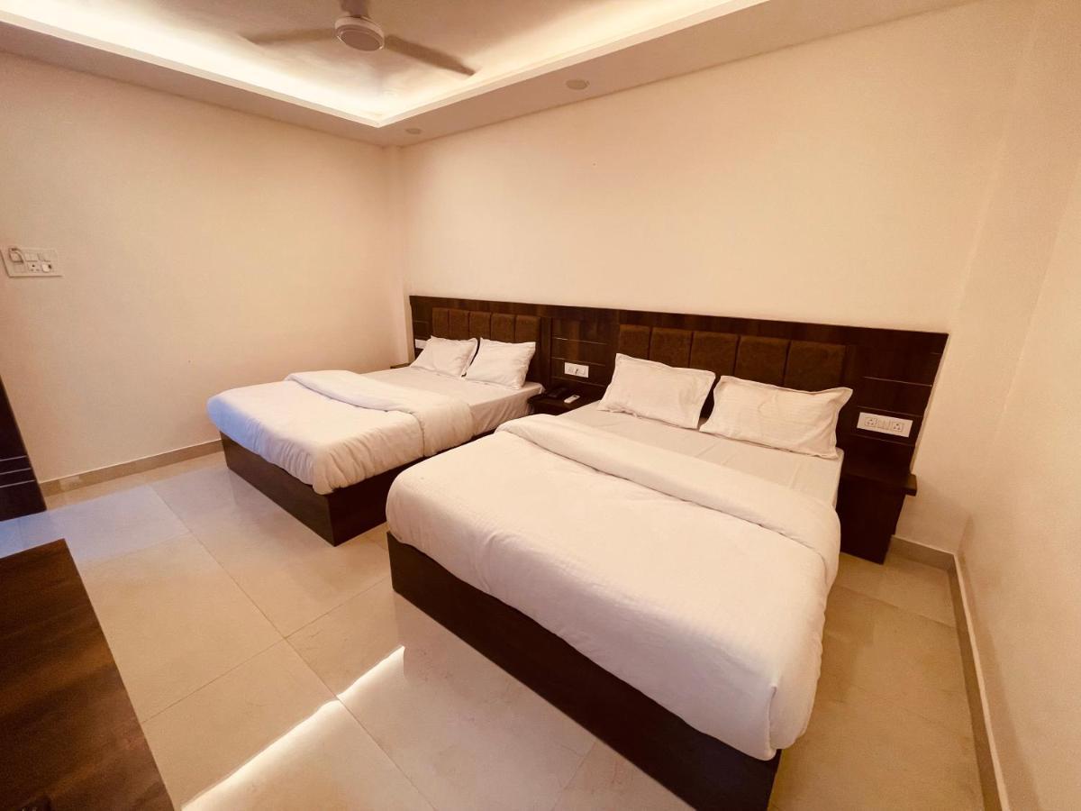Divine Ganga - Luxury Comfort ! Travellers Delight ! Budget Friendly ! Prime Location ! Guest Favourite Харидвар Экстерьер фото